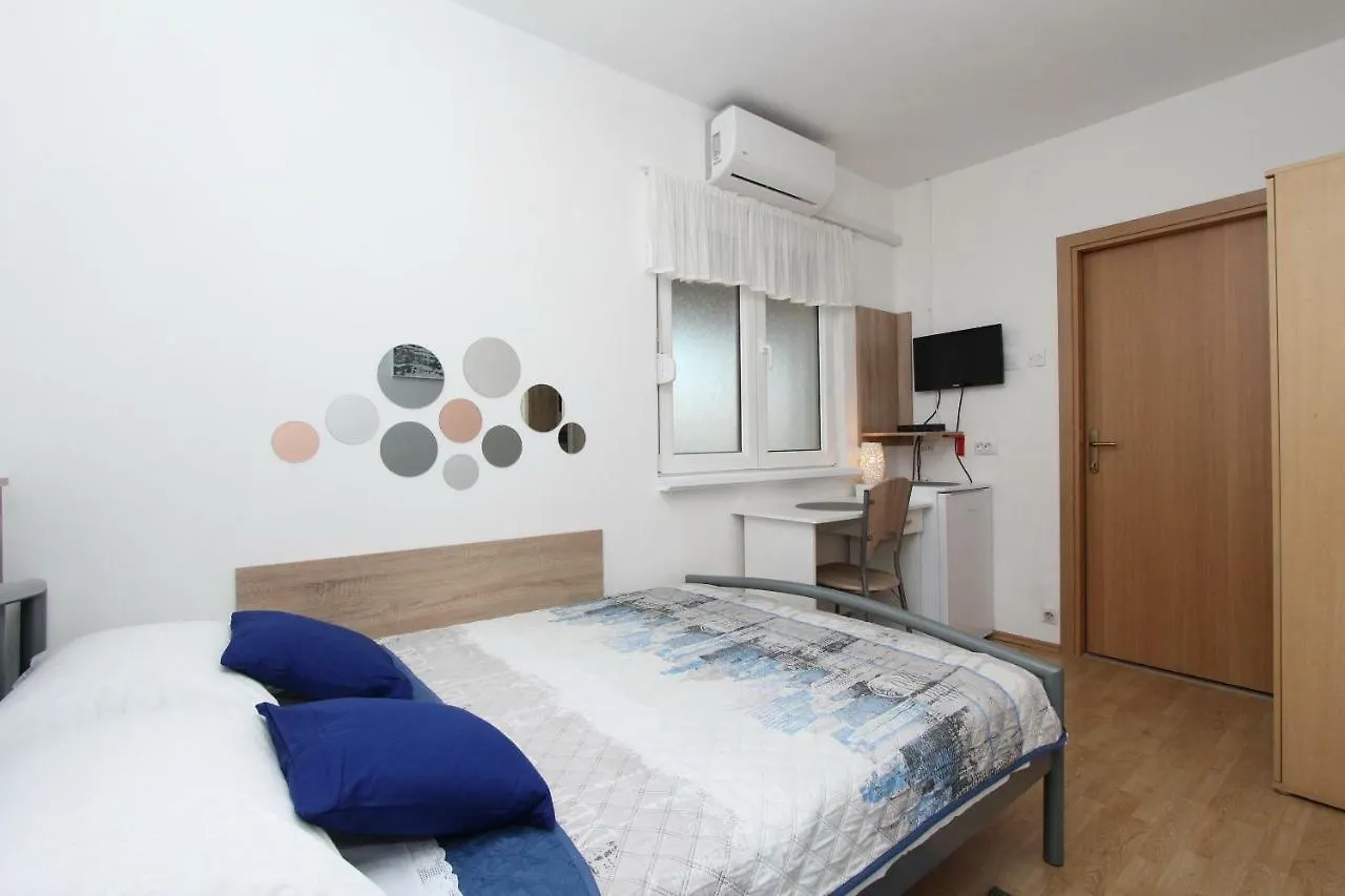 *** Gostinjska kuća Apartments And Room Eva Croatia